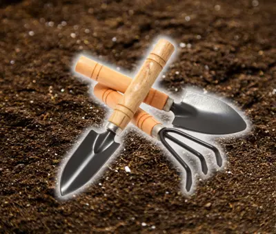 Záhradné náradie a pomôcky