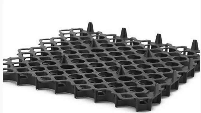 MRIEZKA ZATRAVNO.50x50x40mm -CIERNA